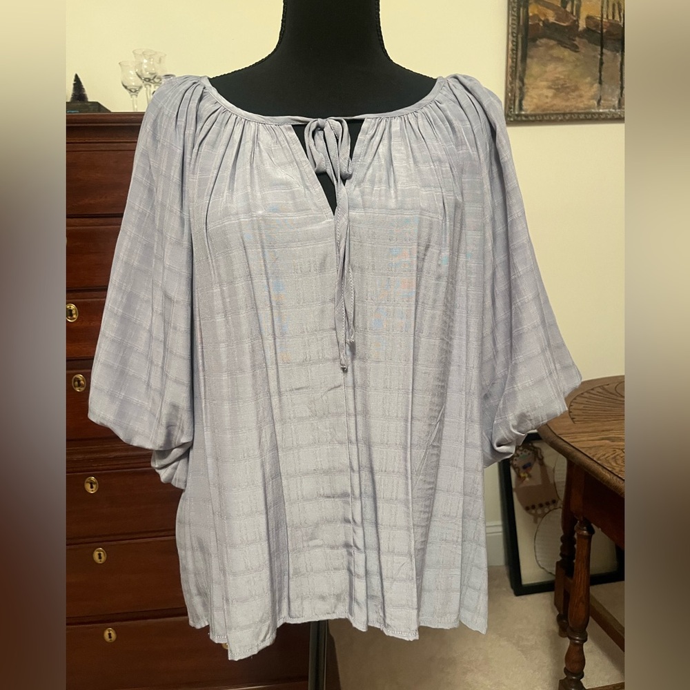 Mustard Seed Light Gray Tie-Front Blouse